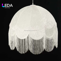 Lampe suspendue LEDA rétro en tissu velours blanc avec pompons, style bohème, pour décoration de plafond de mariage