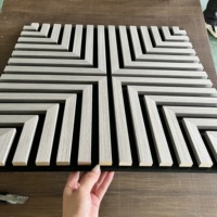 Panneaux muraux insonorisants de forme unique, panneaux acoustiques 3D en fibre de polyester PET pour la décoration murale intérieure