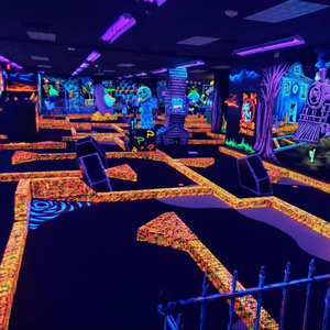 Conception et planification de parcours de mini-golf à lumière noire Monster Glow, installation de golf néon interactif personnalisée pour parc d'attractions intérieur - Product Image 2