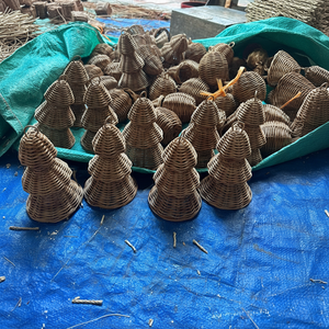 Adornos navideños de ratán Campanas y estrellas navideñas tejidas de caña natural ecológica para decoración Vietnam - 99 Gold Data - Ms Violet - Product Image 1