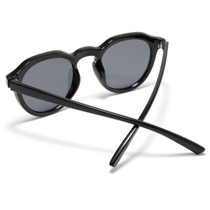 Nuevas Gafas de Sol Redondas con Tachuelas, Lentes de PC con Protección UV400, Unisex, para Protección Solar, Viajes, Moda y Conducción - Product Image 3