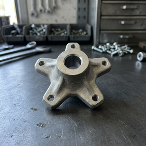 Insert de moyeu central de haute qualité pour jantes de moto en alliage – Composant élégant pour une mise en valeur améliorée de l'apparence des roues - Product Image 4