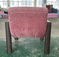 Fauteuil individuel Moontree en bois massif pour salon, moderne, rembourré en tissu velours rose, avec dossier et accoudoirs
