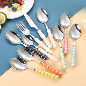 Juego de Cubiertos de Acero Inoxidable con Mango de Cerámica Perla, Cuchillo, Tenedor y Cuchara, en Caja de Regalo, para Postre y Carne - Product Image 2