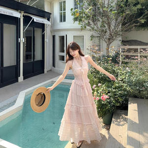 Conjunto de Dos Piezas con Top Halter de Encaje Rosa y Falda Midi, Patrón de Flores Bordadas, Chifón Transpirable de Secado Rápido, Ropa de Playa para Verano - Product Image 2