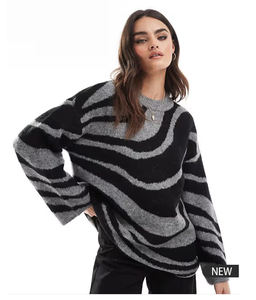 2025 <span class=keywords><strong>zèbre</strong></span> imprimé pulls surdimensionnés décontracté pull femme française personnalisé - Product Image 1