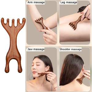 Peigne en bois personnalisé avec logo, peigne manuel en bois de santal à cinq griffes, peigne Gua Sha pour massage du visage - Product Image 2