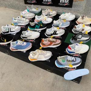 XW 2023 95% Nuevos Zapatos de Segunda Mano al por Mayor, Zapatos Deportivos de Marca para Hombre y Mujer, Zapatos Usados de Calidad Mixtos - Product Image 3