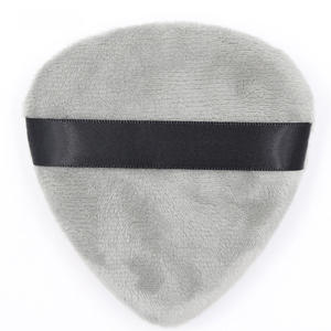 Logo personnalisé velours visage et corps blanc noir rose miroitant poudre bouffante réglage poudre ample bouffante pointu coeur poudre bouffante - Product Image 6