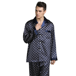 Conjunto de pijama de satén para hombre, ropa de dormir estilo seda con botones y manga larga, ropa de dormir cómoda, tela ligera para hombre - Product Image 1