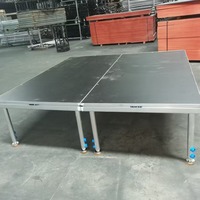 Plateforme de scène modulaire en alliage d'aluminium portable et détachable, conçue pour les mariages, les concerts et les événements, capacité de charge lourde de 300 kg, antirouille
