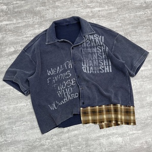 เสื้อยืดโอเวอร์ไซส์ผู้ชายคุณภาพสูง ลายพิมพ์แบบกำหนดเอง ตัดเย็บทรงครอป ดีไซน์กระดุมแบบวาฟเฟิล ผ้าฝ้ายฟอกสีสไตล์วินเทจ - Product Image 1