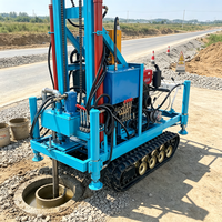 Petite plateforme de forage de puits d'eau, profondeur 200 m, pour le forage et l'exploration de puits.