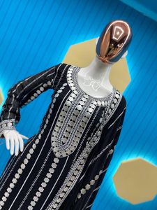 Hecho a mano Faux Georgette bordado lehenga choli diseñado para fiestas festivas reuniones sociales fiestas ceremonia de boda noche - Product Image 5