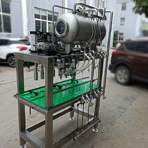 TEKBREW Usine en Chine Petite machine de remplissage de bouteilles en verre de bière isobare Remplisseuse Et Capsuleuse De <span class=keywords><strong>Biere</strong></span> - Product Image 4