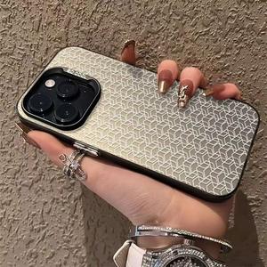 Vision Square impresión galvanizada llave plateada TPU PC <span class=keywords><strong>funda</strong></span> de teléfono móvil para <span class=keywords><strong>Iphone</strong></span> X Xr Xs <span class=keywords><strong>11</strong></span> 12 13 14 15 16 17 Pro Max - Product Image 4