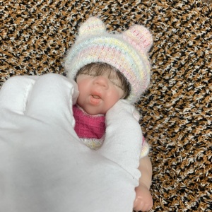 Mini Muñeca de Silicona de 8 Pulgadas, Bebé Niña Realista, Cabello Injertado a Mano <span class=keywords><strong>con</strong></span> Set de Accesorios para Alimentación - Product Image 4