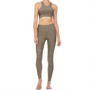 Conjunto de Yoga para Mujer, Color Sólido, Tirantes en Y, Sujetador Deportivo, Leggings de Cintura Alta, Transpirable, Absorbe el Sudor, Elástico en Cuatro Direcciones, Anti-UV - Product Image 1