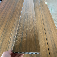 Planches de terrasse en composite PVC WPC style moderne 2026, aspect bois gaufré, pour extérieur, jardin, cour, terrasse, piscine