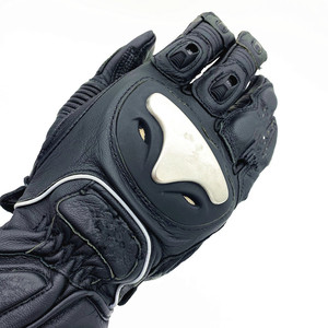 El mejor guante de cuero de cabra real con protector de carbono fresco y largo calentado para motocicletas - Product Image 6