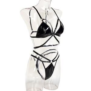 Lingerie sexy en cuir noir pour femmes, bandage, découpes, soutien-gorge et <span class=keywords><strong>culotte</strong></span> sexy avec chaîne, menottes, cosplay - Product Image 5