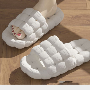 <span class=keywords><strong>Ciabatte</strong></span> Unisex alla Moda per <span class=keywords><strong>Casa</strong></span>, Infradito Divertenti in Schiuma con Bolle d'Aria, <span class=keywords><strong>Ciabatte</strong></span> da <span class=keywords><strong>Donna</strong></span> con Bolle - Product Image 3