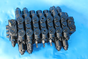 Katup Kontrol Utama Ekskavator, Suku Cadang Ekskavator, Blok Katup Kontrol Hidrolik - Product Image 2