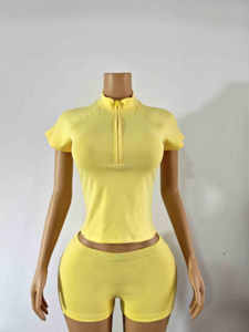 T-shirt Estiva da Donna in Cotone con Cerniera a 1/4, Stampa Logo Personalizzata, Sexy, Tinta Unita, e Pantaloncini Loungewear Sopra il Ginocchio - Product Image 3