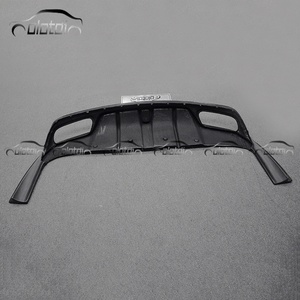 Pièces de carrosserie automobile : Ailerons, séparateurs et lames de pare-chocs arrière en carbone pour Mercedes Benz W117 C117 CLA - Product Image 3