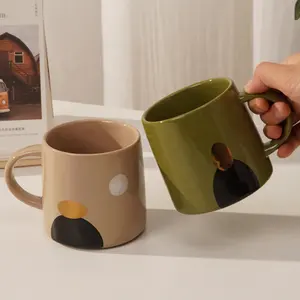 Mug jam tangan gaya Ins Nordic baru, cangkir keramik baru kreatif dan cangkir piring kopi cangkir keramik dengan piring