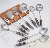 Ensemble de 10 ustensiles de cuisine en acier inoxydable finition or avec poignées en bois longues, compatibles lave-vaisselle, outils de cuisson