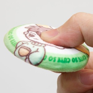 Insignias de Peluche Personalizadas Yilian Youshe de 58 mm, Diseño de Anime, Celebridades y Mascotas, Pin de Regalo - Product Image 2