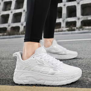 Scarpe da Corsa Traspiranti Estive per Donna e Uomo, Personalizzabili ODM OEM, con Suola Morbida e Ammortizzazione, per Studenti e Coppie - Product Image 5