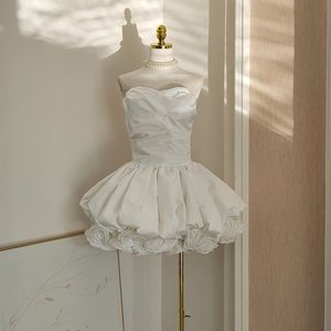 Di alta qualità Sexy senza spalline abito da fiore soffice abito bianco squisito <span class=keywords><strong>abbigliamento</strong></span> da <span class=keywords><strong>donna</strong></span> all'ingrosso - Product Image 1