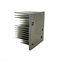 Plaque de montage multi-trous à hauteur variable, dissipateur thermique en aluminium à ailettes, radiateur extrudé personnalisé avec marquage laser pour module amplificateur RF