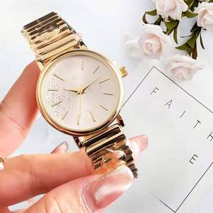 Reloj de Cuarzo Cronógrafo de Estilo Ejecutivo para Mujer con Correa de Acero Inoxidable, Esfera de 38 mm, Correa de 20 mm, Resistente al Agua - Product Image 2