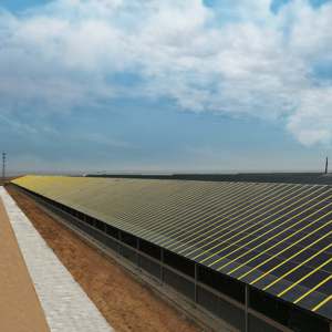 Système de toiture solaire photovoltaïque intégré au bâtiment (BIPV) - Tuiles solaires 380W haute efficacité 20-21% argent/noir - Product Image 3