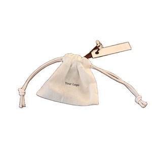 Pochette anti-poussière en coton mousseline biologique personnalisée avec cordon de serrage pour bijoux, artisanat, bougies et cadres photo - Product Image 1