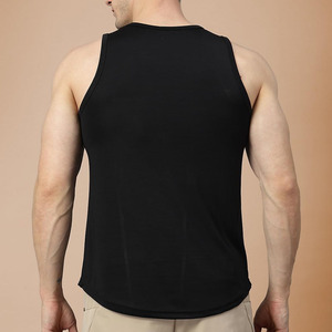 เสื้อกล้ามออกกำลังกาย OEM สำหรับผู้ชาย เสื้อผ้ากีฬาแบบสั่งทำพิเศษ ผลิตจากวัสดุคุณภาพดี สีพื้น สไตล์สตรีท เสื้อกล้ามผู้ชาย - Product Image 2