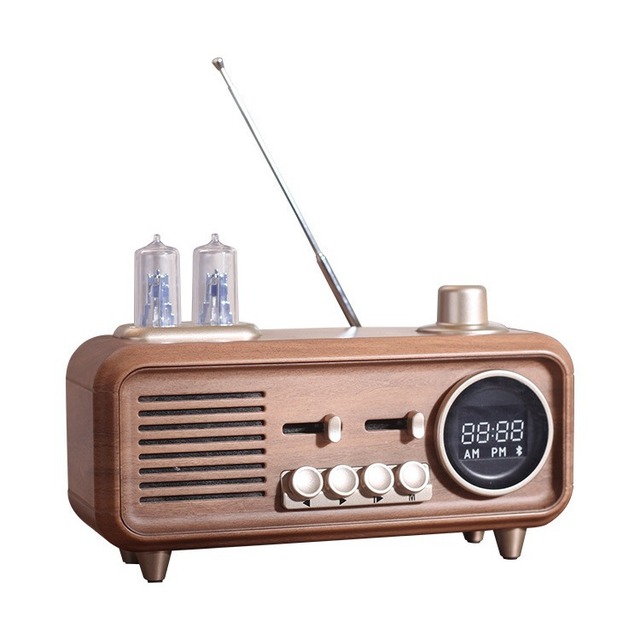 Small Vintage Nostalgia FM Radio High Quality Sound 5.4 1800mAh Battery 6-Watt Loud Speaker with Clock Display