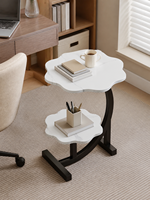 Table basse moderne à deux niveaux en MDF imprimé marbre, forme florale, avec cadre en fer noir courbé, portable pour salon, hôtel, OEM ODM