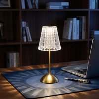 Lampe de table moderne en acrylique cristal, abat-jour diamant, tactile, à intensité variable, sans fil, rechargeable, base dorée, pour salle à manger, bar, lampe de bureau LED