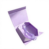 Boîte cadeau en papier magnétique pliable personnalisée avec gaufrage, impression UV, finition mate, impression de logo