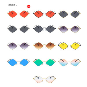 Gafas de Sol Disco con Lentes en Forma de Diamante, Protección UV400, Estilo TikTok 3574, Nueva Tendencia 2019 - Product Image 3