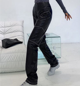 <span class=keywords><strong>Pantaloni</strong></span> Jeans <span class=keywords><strong>in</strong></span> finta pelle PU INS 2023 <span class=keywords><strong>pantaloni</strong></span> <span class=keywords><strong>in</strong></span> pelle da donna Patchwork Cargo dritti neri di nuova qualità alla moda - Product Image 3