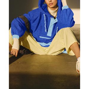 FOXA Sweat à capuche surdimensionné en polaire pour femme, chaud, avec fermeture éclair latérale et boutons, tenue décontractée pour l'automne et l'hiver - Product Image 4