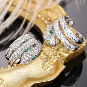 Orecchini di Lusso a Forma di Serpente in Argento 925 Placcato Oro Bianco con Cristalli e Strass, Gioielli da Festa per Donne - Product Image 5