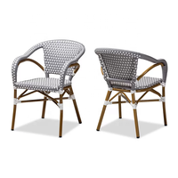 Chaise de restaurant d'extérieur au design moderne Chaise empilable tissée en métal et rotin pour la salle à manger et les meubles de salon