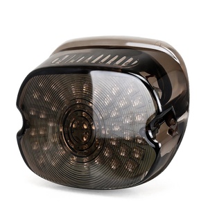 Feux <span class=keywords><strong>arrière</strong></span> à LED pour <span class=keywords><strong>Harley</strong></span> <span class=keywords><strong>Sportster</strong></span> 1200 Dyna FXST Modèles Smoke Lens Lay Down Style 12V Amber Color - Product Image 1