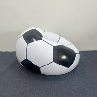 Fauteuil gonflable en forme de ballon de football, canapé portable en PVC avec design ergonomique et couleur bleu et blanc unique